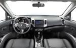 Peugeot 4007 2008 года